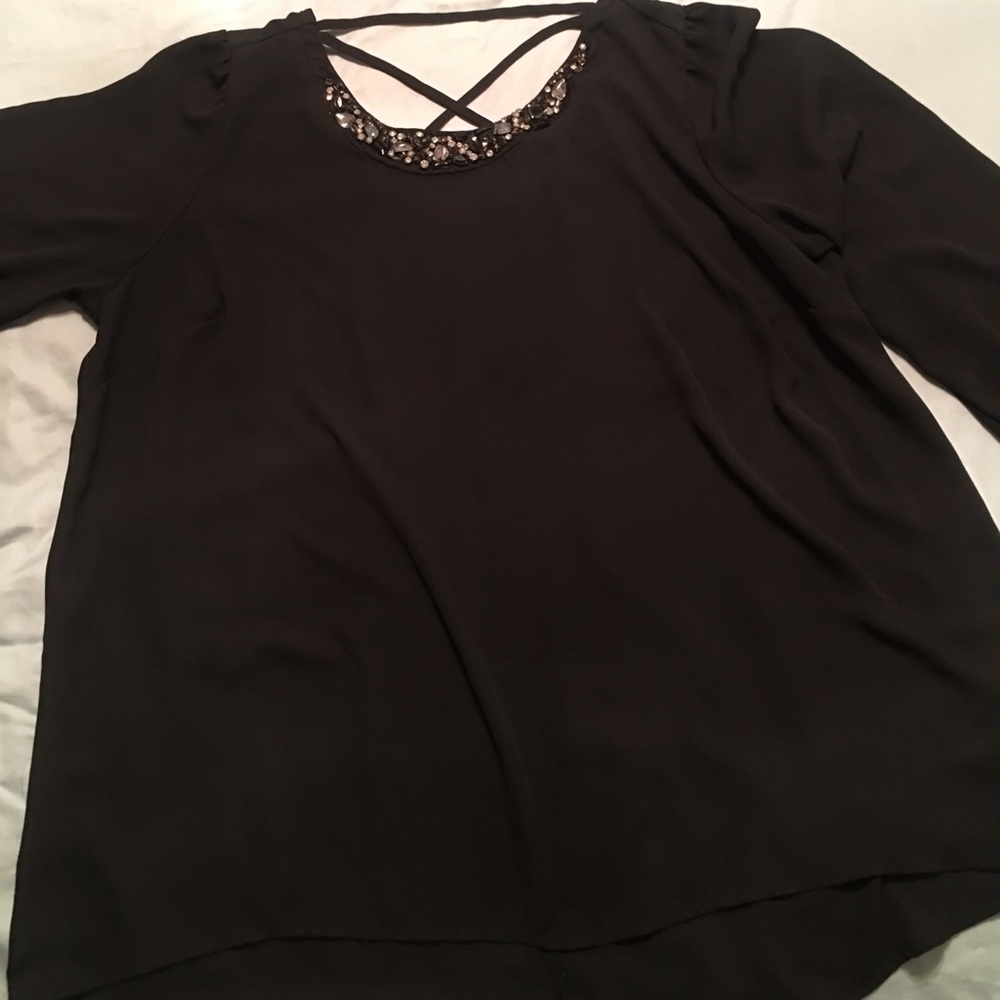 Maurice’s plus size 2 gorgeous blouse with stones